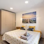 アパート Flat 2 Bedrooms Cunha *