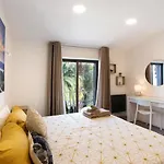 Flat 2 Bedrooms Cunha アパート *