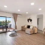 アパート Flat 2 Bedrooms Cunha *