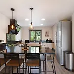 Flat 2 Bedrooms Cunha Lägenhet
