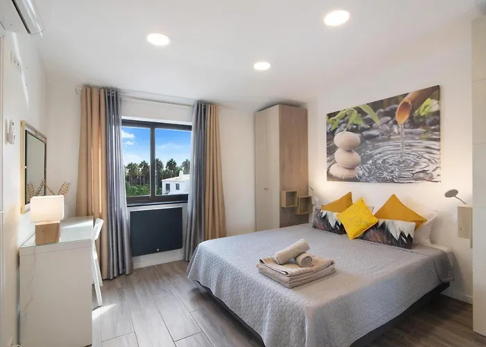 Flat 2 Bedrooms Cunha Apartman