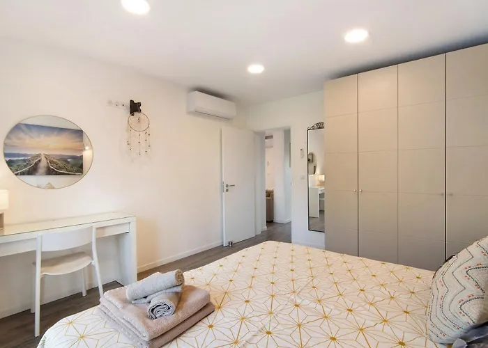 Flat 2 Bedrooms Cunha Apartman *